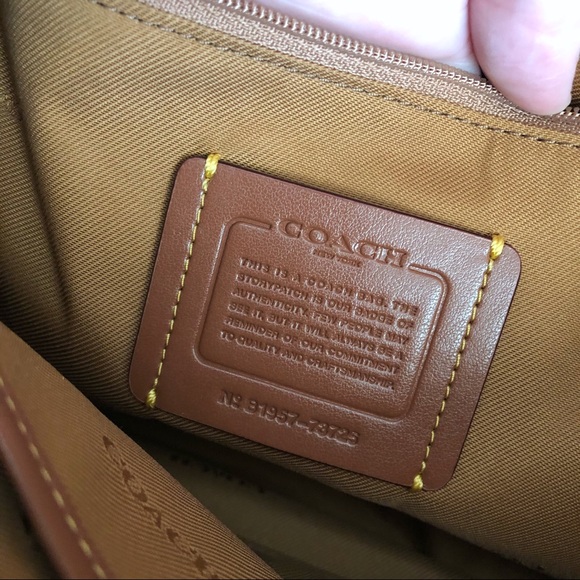 NWOT Coach Cassie Colorblock Snakeskin Crossbody - Picture 10 of 16